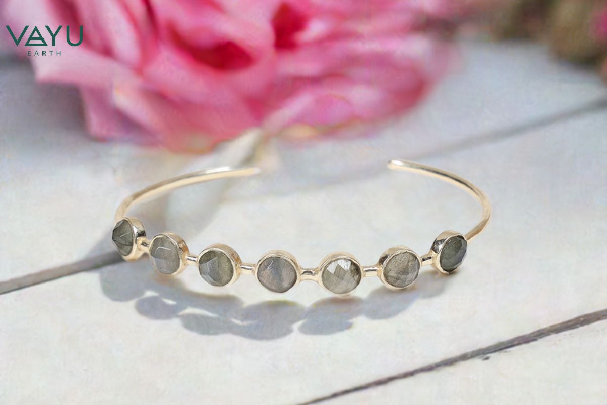 Timeless Handmade Jewellery: The Perfect Valentine’s Day Keepsake
